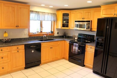 5 Meadowview Dr, Biddeford, ME 04005 - photo 4