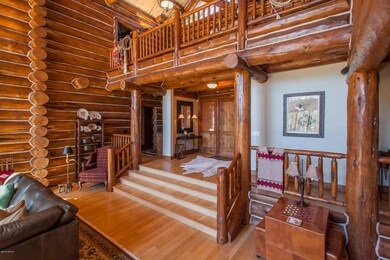 32Foyer