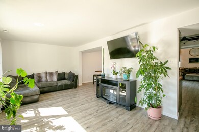 129 Ebbetts Dr, Atco, NJ 08004 - photo 3