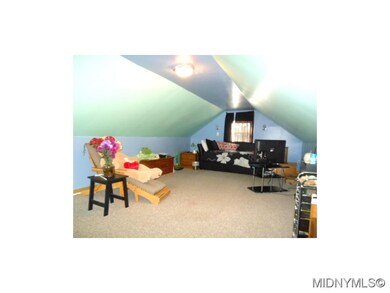 upstairs 3rd bedroom