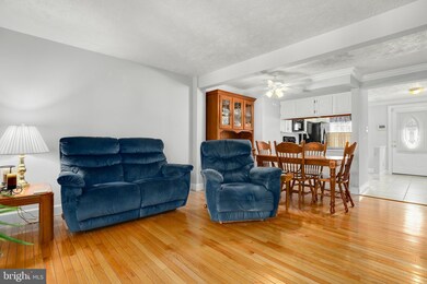 19142 Partridge Wood Dr, Germantown, MD 20874 - photo 4