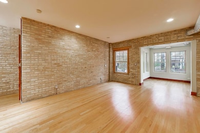 1471 W Foster Ave unit 1, Chicago, IL 60640 - photo 5