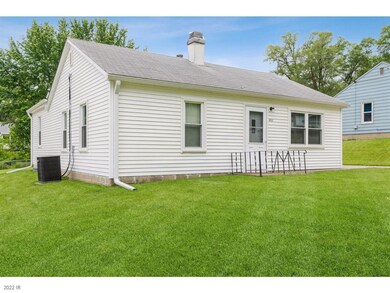 407 E Diehl Ave, Des Moines, IA 50315 - photo 5