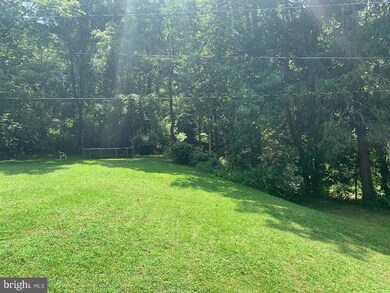 72 Fahnestock Rd, Malvern, PA 19355 - photo 2