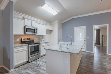 9426 Sagebrush Ave, Odessa, TX 79765 - photo 7