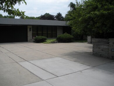 990 McNaughten Rd, Columbus, OH 43213 - photo 6