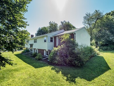 13 Pinecroft Ave, Holden, MA 01520 - photo 2