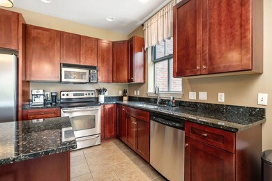 4_250 Daniel Burnhamd Blvd 40200020