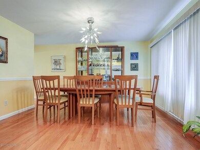 003_Dining