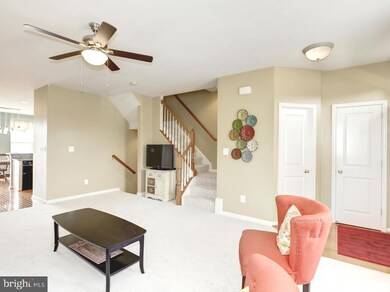 9060 Marble Falls Ct, Bristow, VA 20136 - photo 5