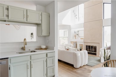 Open Concept Kitchen, Living & Dining Room