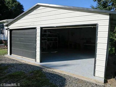 139 Apple Valley Ln, Statesville, NC 28677 - photo 7