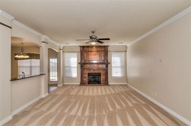 428 Summit Way Norman, Ok Living Room