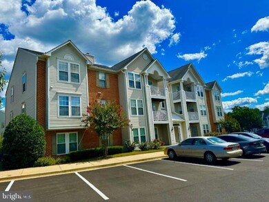 696 Winding Stream Way unit 104, Odenton, MD 21113 - photo 2
