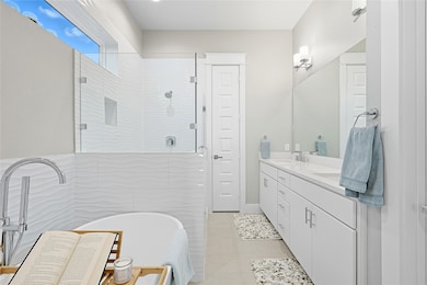 2116 Naomi St unit D, Houston, TX 77054 - photo 6