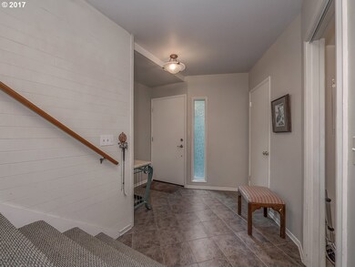 1220 Pine St, Lake Oswego, OR 97034 - photo 3