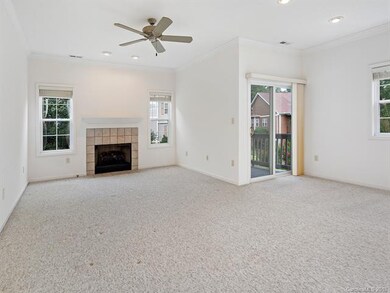 Large open floor plan and lots of natural light ma