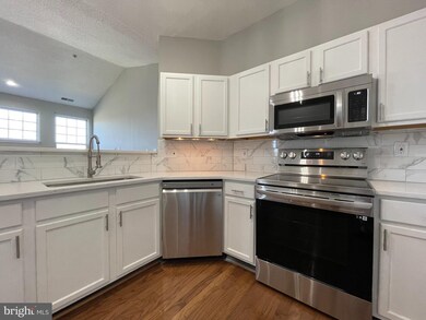 7420 Hindon Cir, Windsor Mill, MD 21244 - photo 3