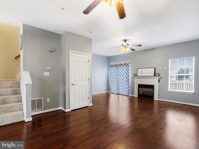 7129 Ladd Cir, Frederick, MD 21703 - photo 5