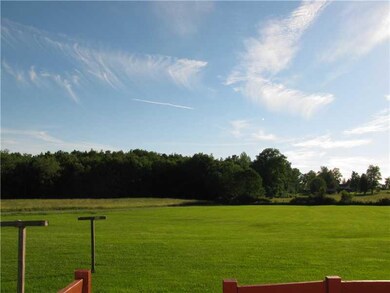Yard/Garden. 2.9 ACRES