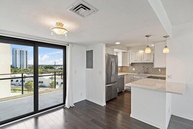 Gemini Club Condominiums unit 7190, North Palm Beach, FL 33408 - photo 4