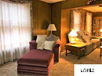 624 Decatur St, Lincoln, IL 62656 - photo 7