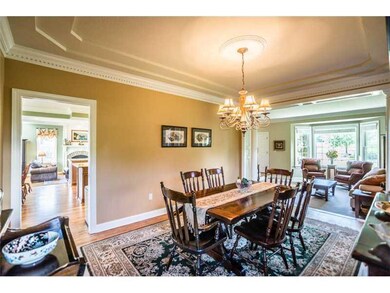 Dining Room. FORMAL DINING ROOM FEATURES A TRAY CE