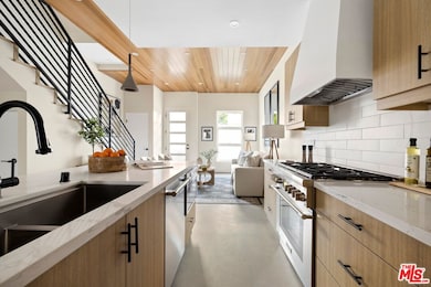 1011 N Ogden Dr unit 104, West Hollywood, CA 90046 - photo 7