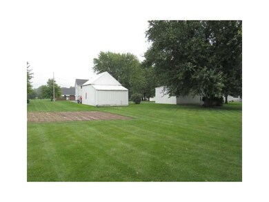 835 Beech St, Saint Marys, OH 45885 - photo 4