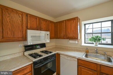 554 Canterbury Rd, Norristown, PA 19403 - photo 7