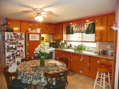 20 Enterprise St, Cranston, RI 02920 - photo 7