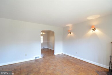 815 Devon Place, Alexandria, VA 22314 - photo 6