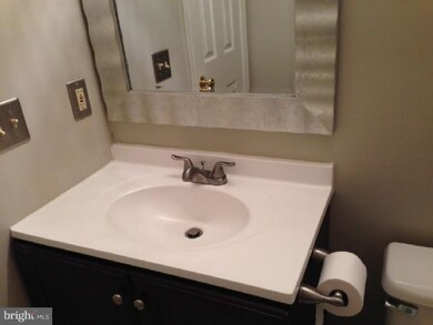 13 Oneill Ct, Lawrence Township, NJ 08648 - photo 4