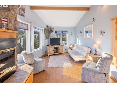 585 Tichenor St, Port Orford, OR 97465 - photo 4