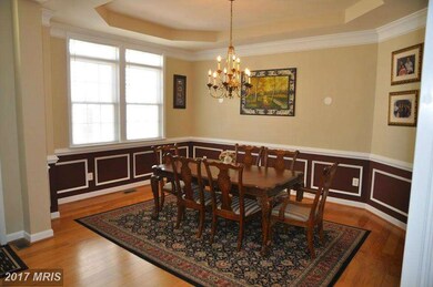 4535 Hummingbird Ln, Fairfax, VA 22033 - photo 5