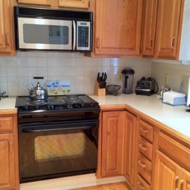 Bright and sunny kitchen