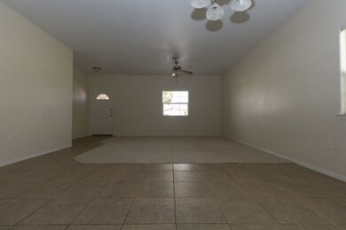942 Larkspur Ave, Alamogordo, NM 88310 - photo 5