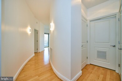 The Byron unit 717, Falls Church, VA 22046 - photo 5