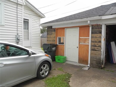 135 N 12th St, Coshocton, OH 43812 - photo 5