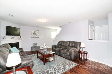 114 Harvest Pointe Dr, Statesville, NC 28677 - photo 3