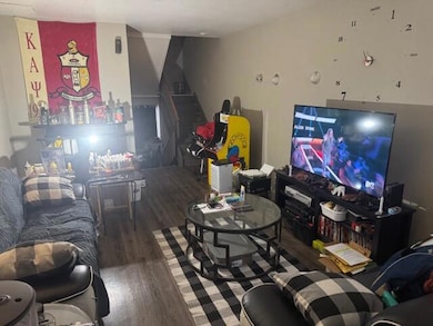 8877 N Swan Rd unit B, Milwaukee, WI 53224 - photo 4