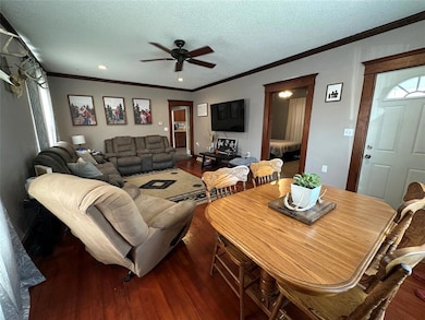 531 Long St, Patterson, IA 50218 - photo 3