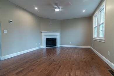 735 Willett Ave unit 506, Riverside, RI 02915 - photo 5