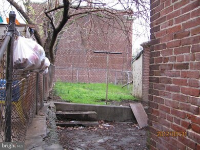 unlisted-address, Lancaster, PA 17603 - photo 3