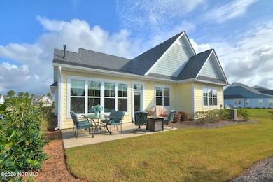 3215 Bay Winds back yard 2