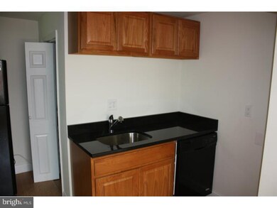 110 Blue Hen Rd unit COLLIN, New Castle, DE 19720 - photo 4