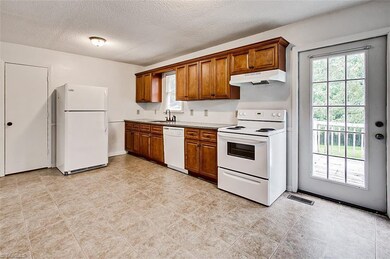 1772 Stallion Trail, Asheboro, NC 27205 - photo 6