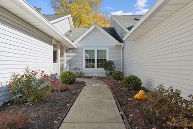 7668 Lake Pointe, Maineville, OH 45039 - photo 3