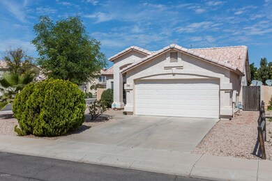 724 E Kesler Ln, Chandler, AZ 85225 - photo 2
