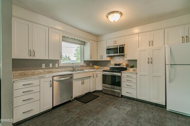 1135N27thSt_00008